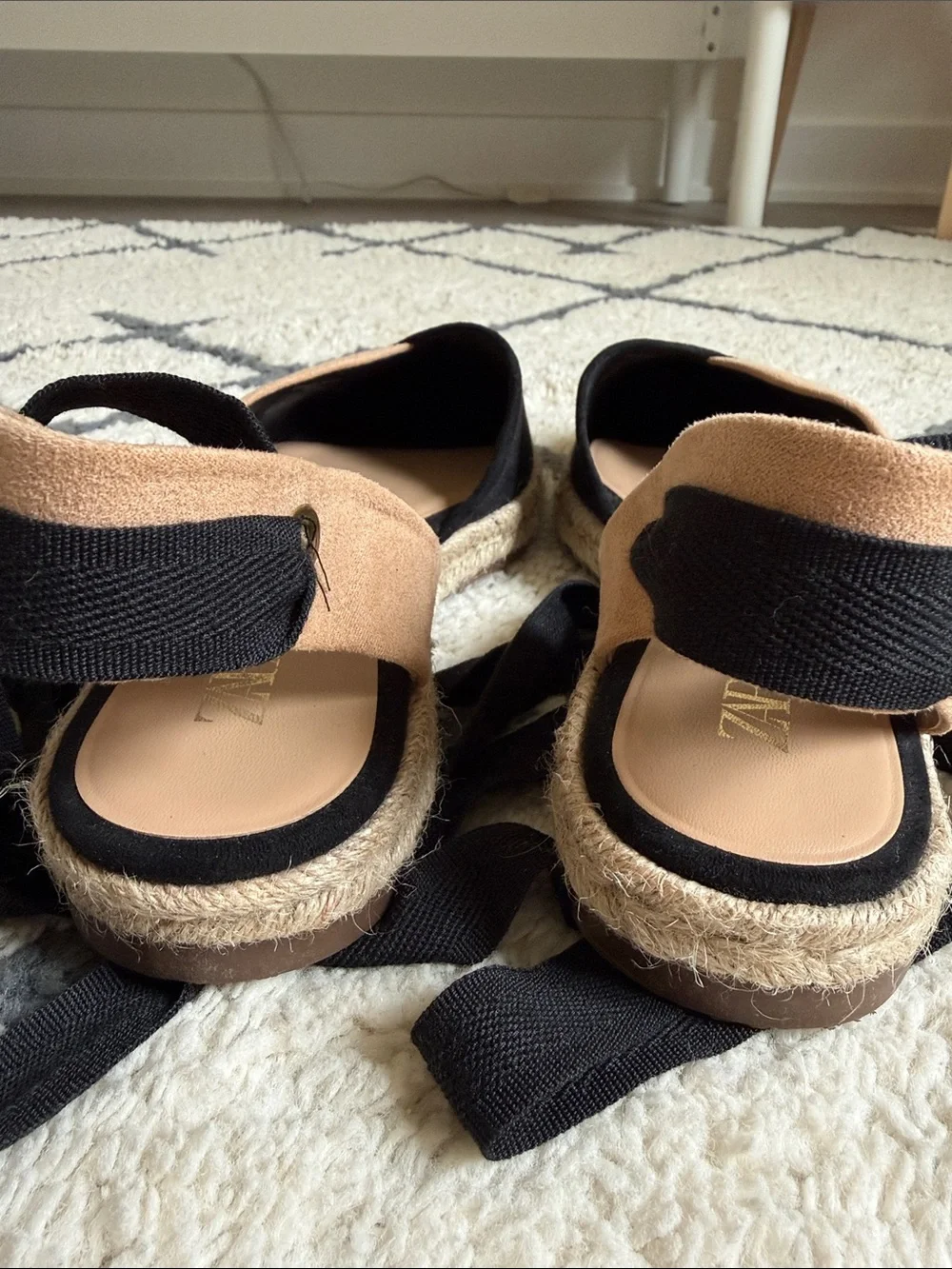 Zara stylish black